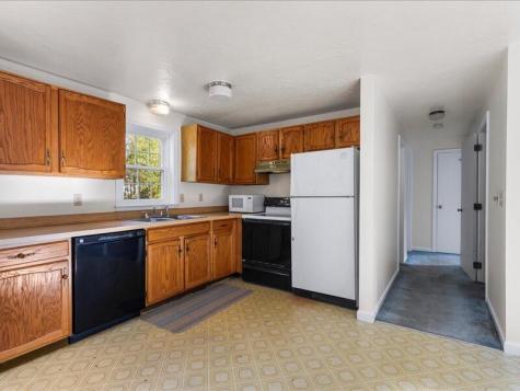 32 Willington Avenue Barnstable MA 02648