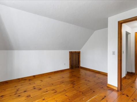 32 Willington Avenue Barnstable MA 02648