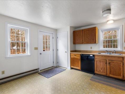 32 Willington Avenue Barnstable MA 02648