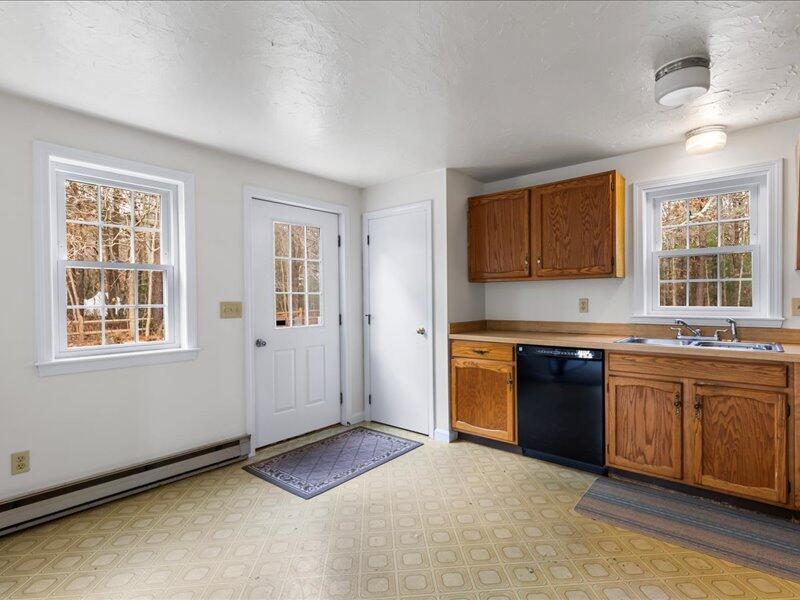 32 Willington Avenue Barnstable MA 02648