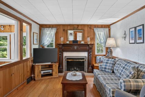 33 Horsefoot Road West Dennis MA 02670