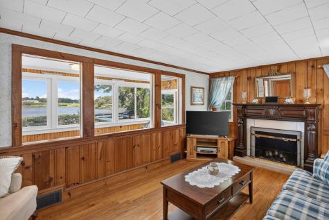 33 Horsefoot Road West Dennis MA 02670