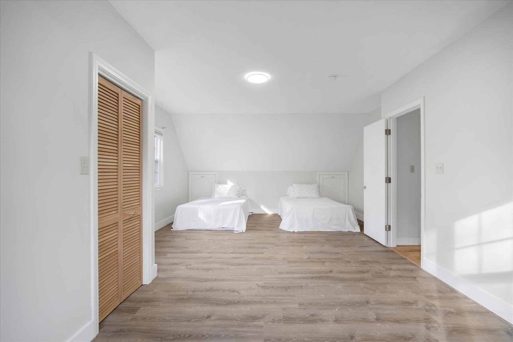 116 Franklin Terrace Tisbury MA 02568