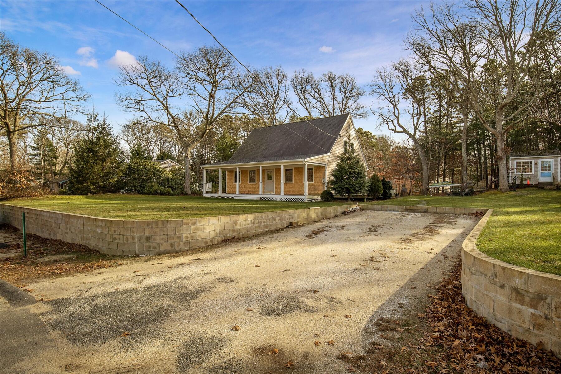 116 Franklin Terrace Tisbury MA 02568