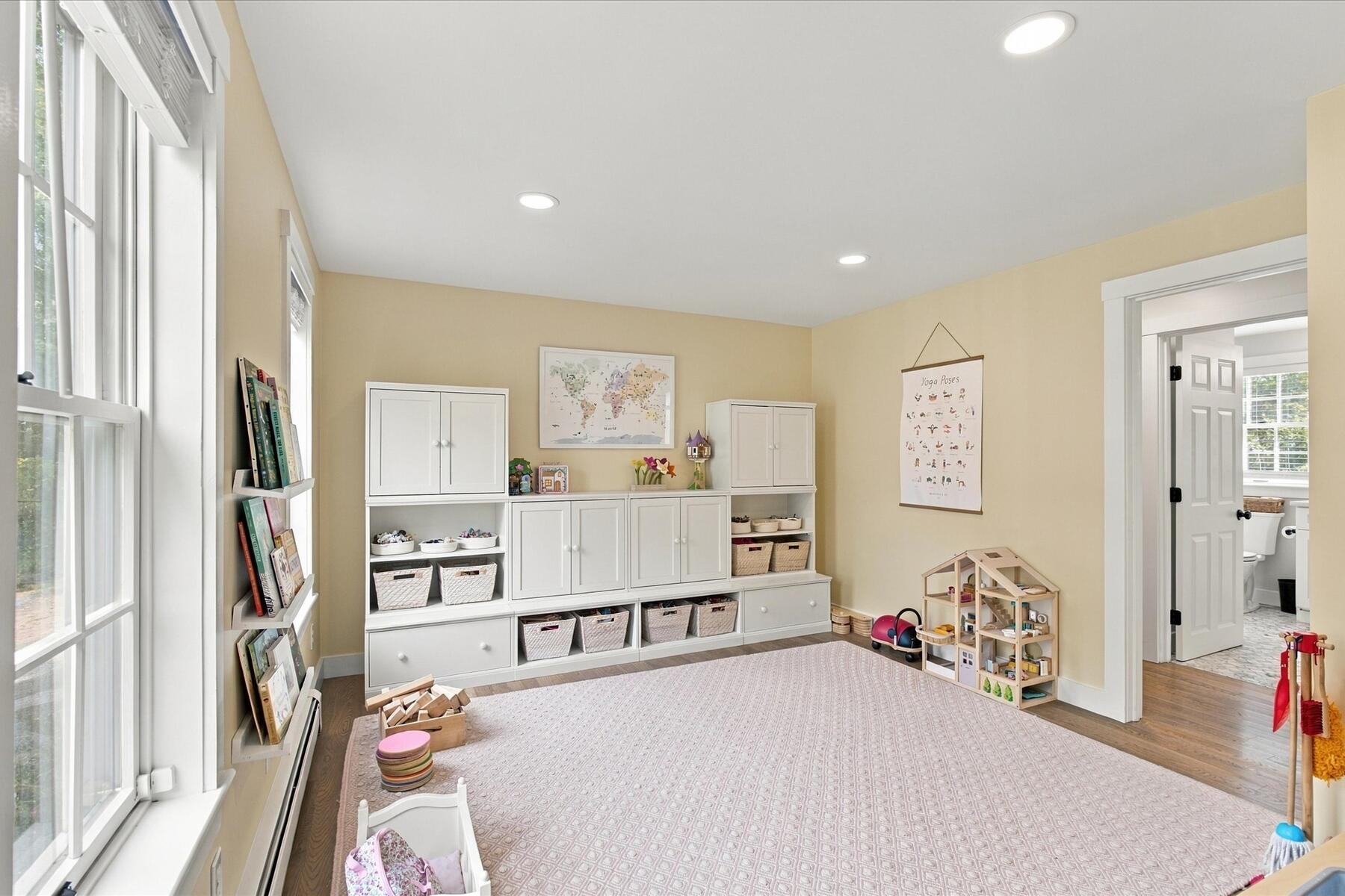 172 Oxford Drive Cotuit MA 02635
