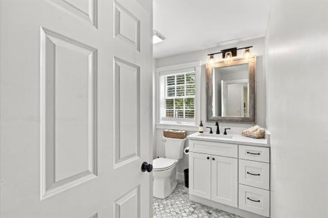 172 Oxford Drive Cotuit MA 02635