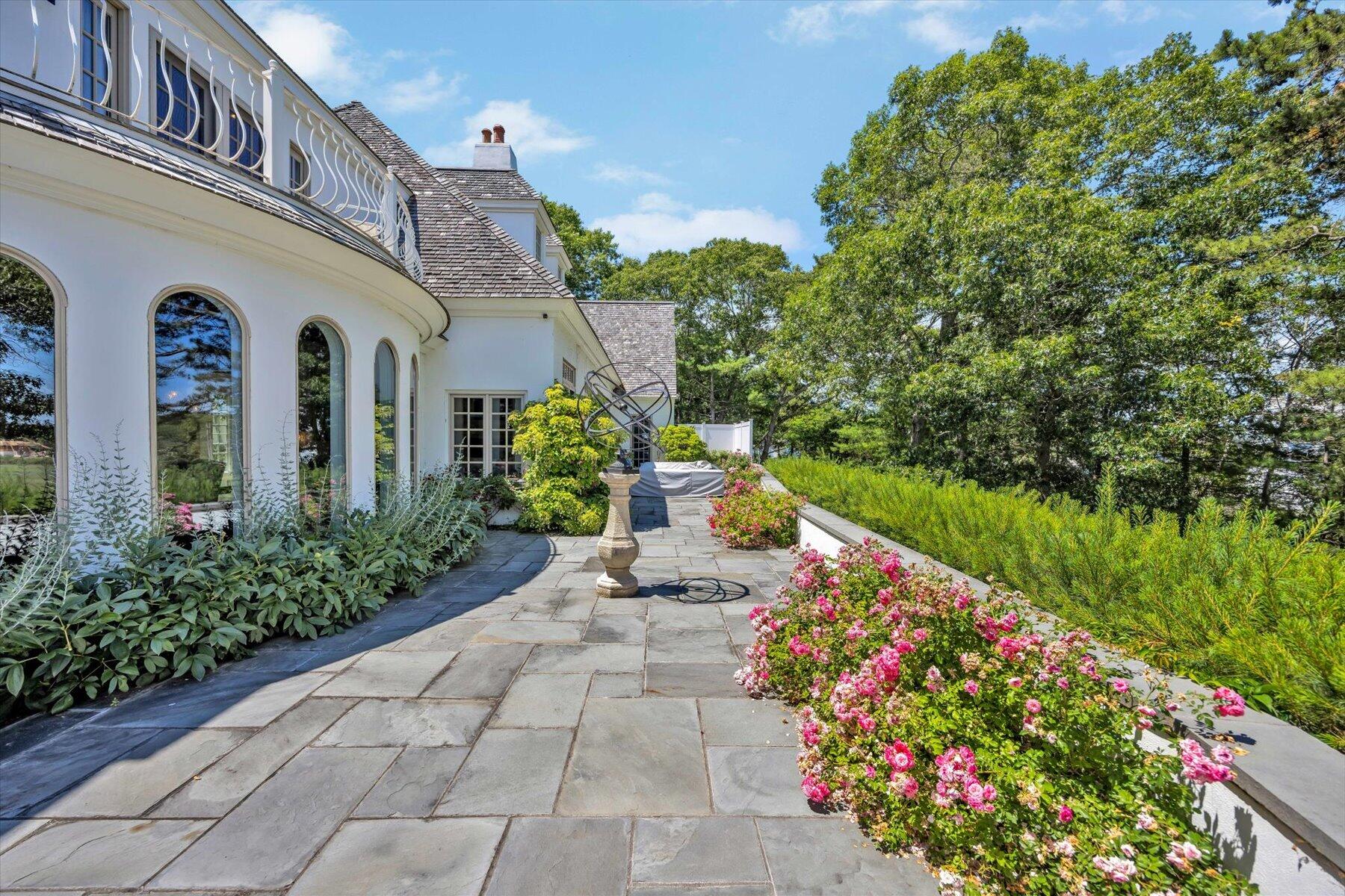 25 Oyster Way Osterville MA 02655