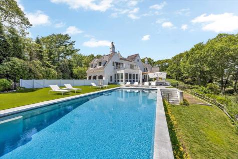25 Oyster Way Barnstable MA 02655