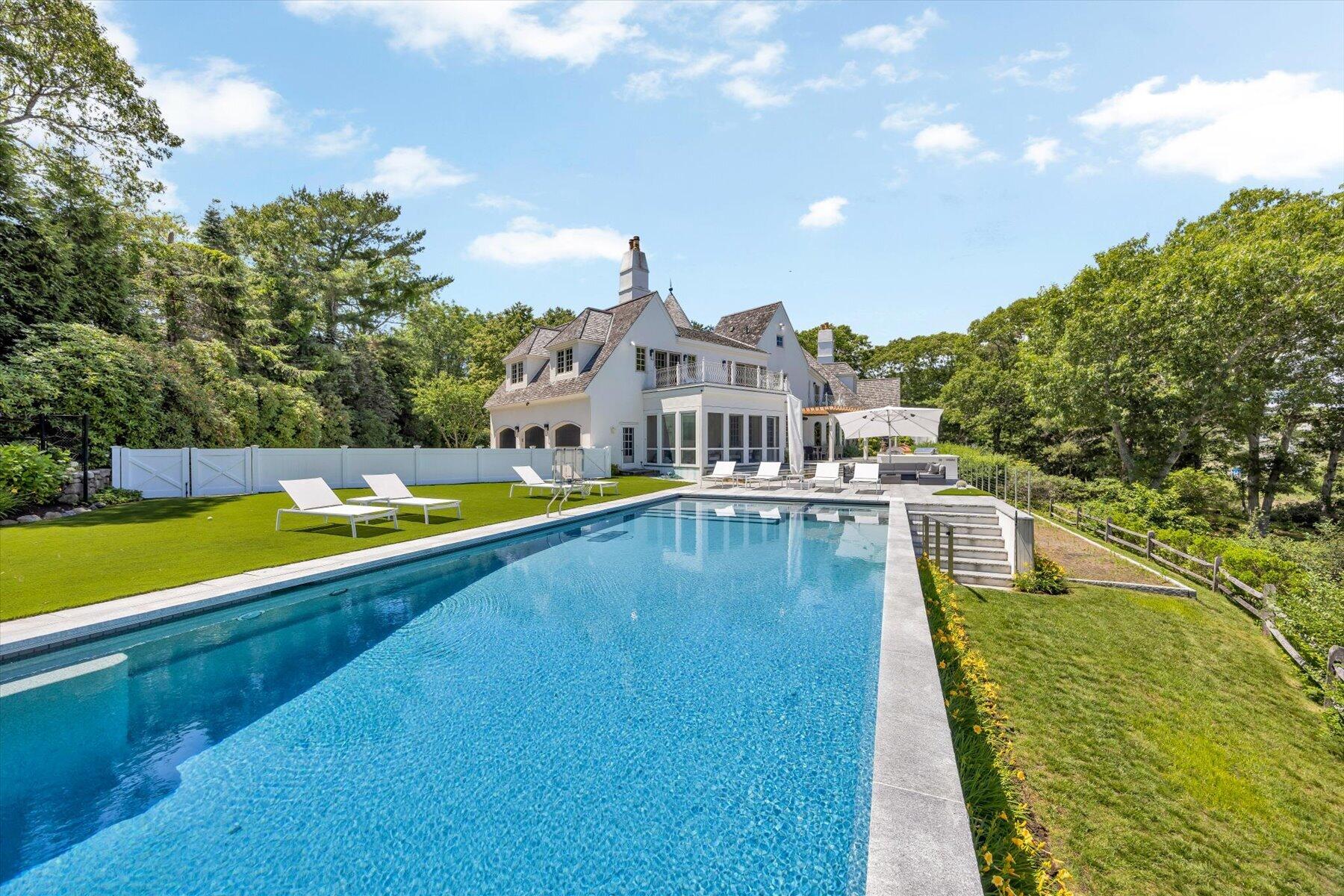 25 Oyster Way Osterville MA 02655