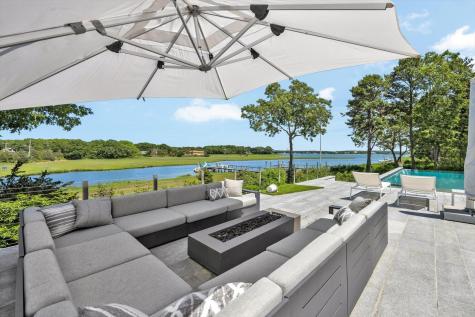 25 Oyster Way Barnstable MA 02655
