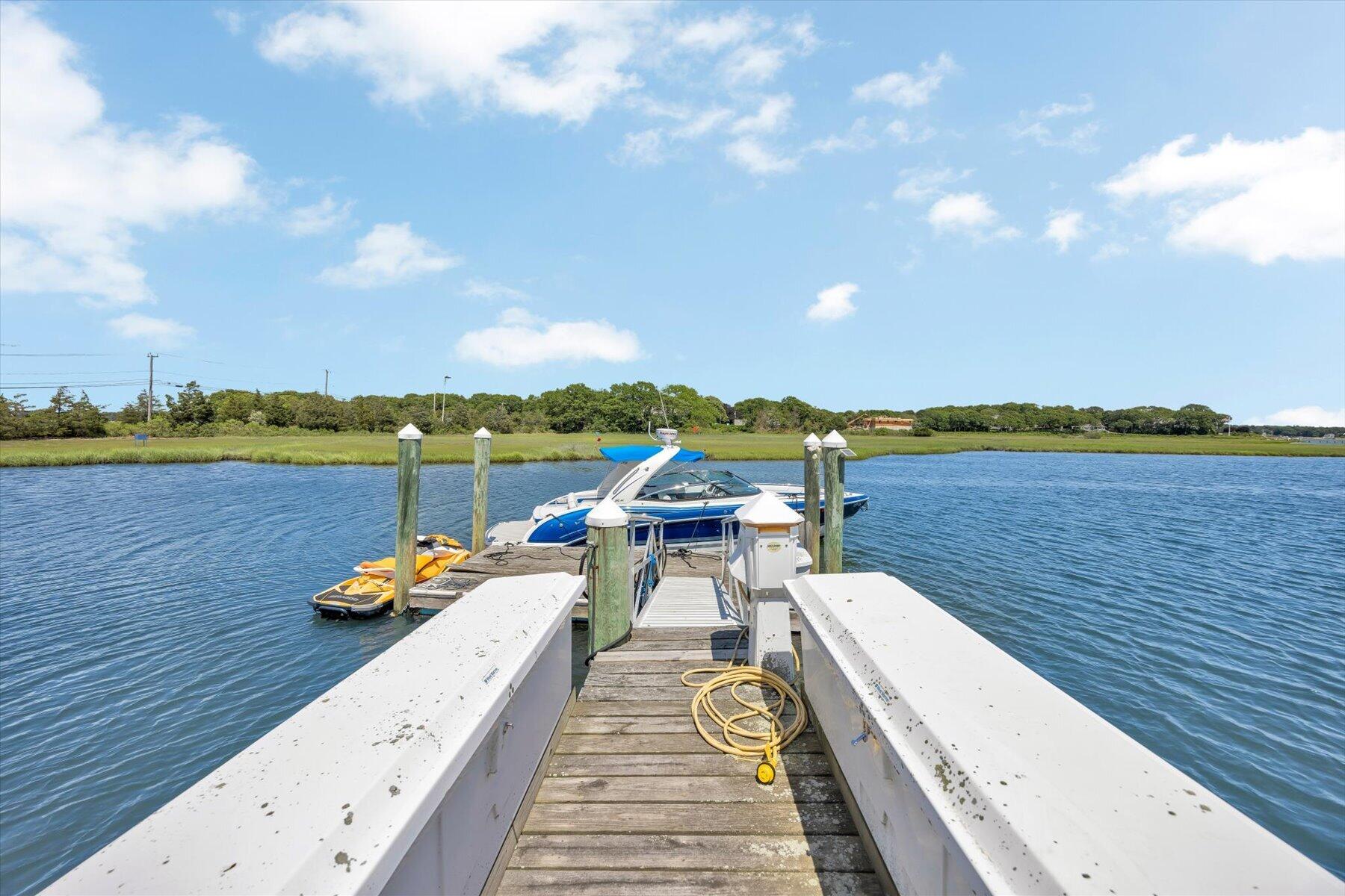 25 Oyster Way Osterville MA 02655