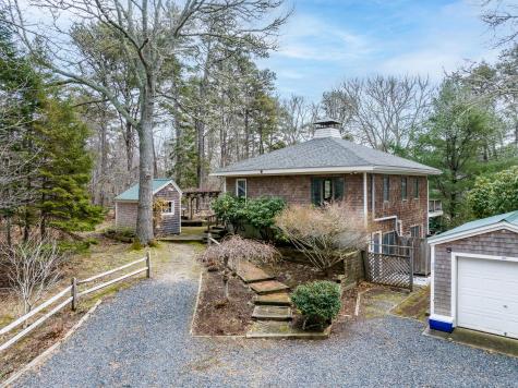 88 Cottontail Road Wellfleet MA 02667