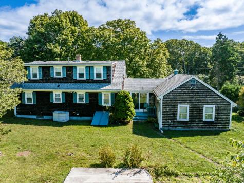 87 Central Avenue East Falmouth MA 02536