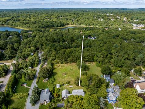 87 Central Avenue East Falmouth MA 02536