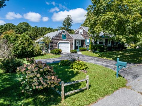 87 Central Avenue East Falmouth MA 02536