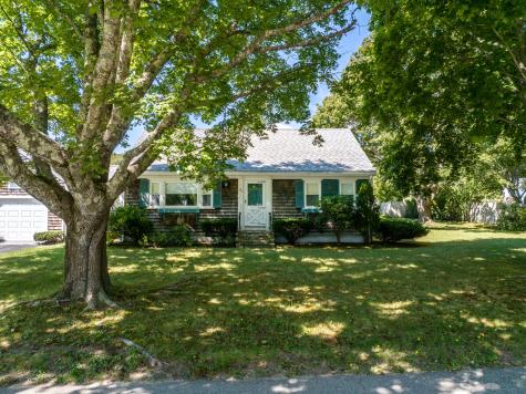 87 Central Avenue East Falmouth MA 02536