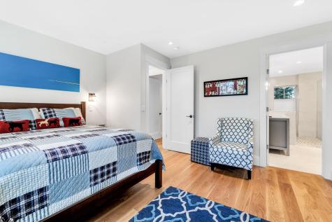 294 Bradford Street Provincetown MA 02657