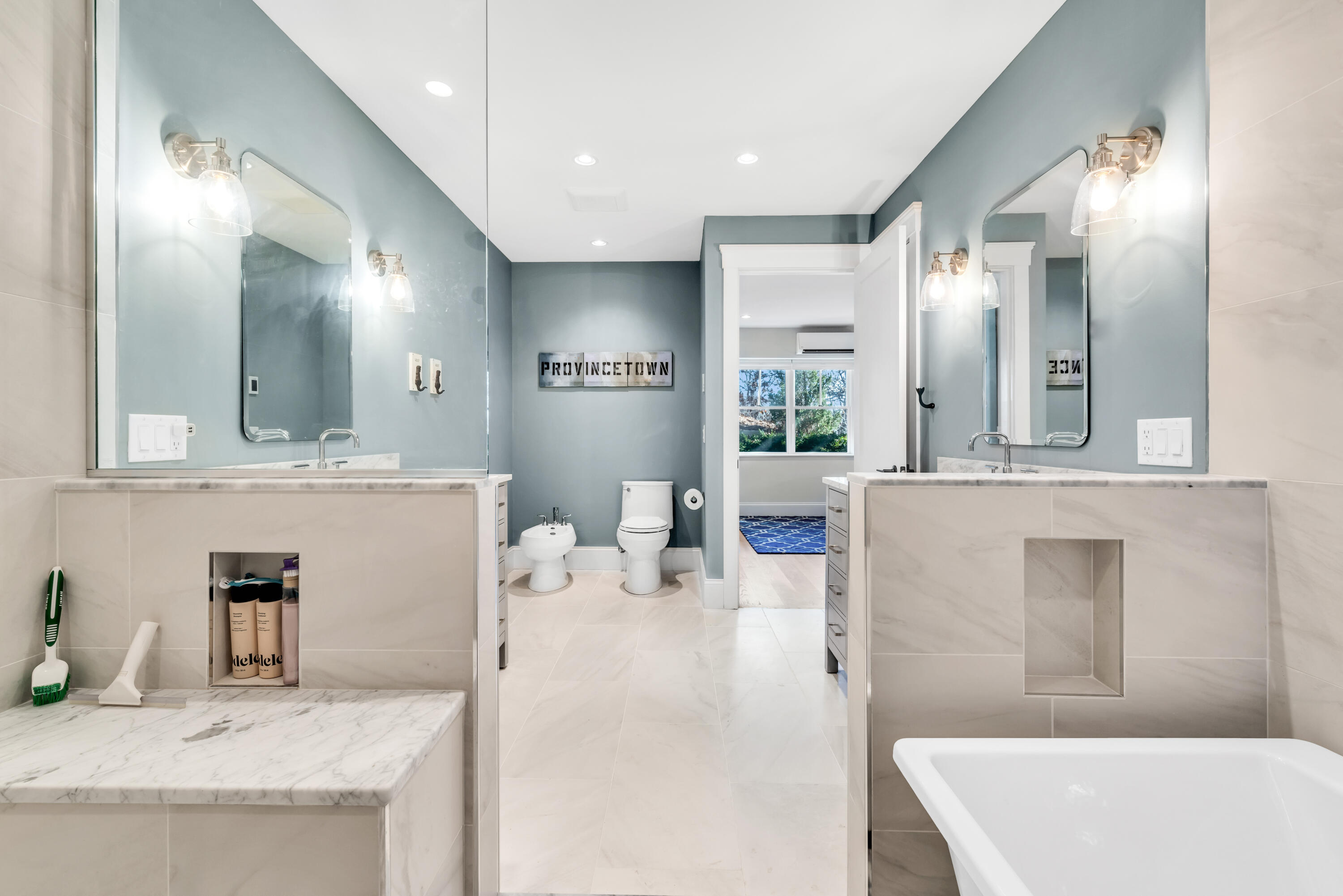 294 Bradford Street Provincetown MA 02657