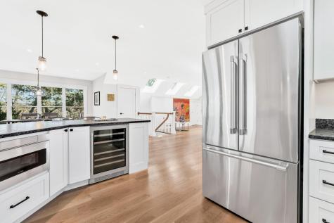 294 Bradford Street Provincetown MA 02657