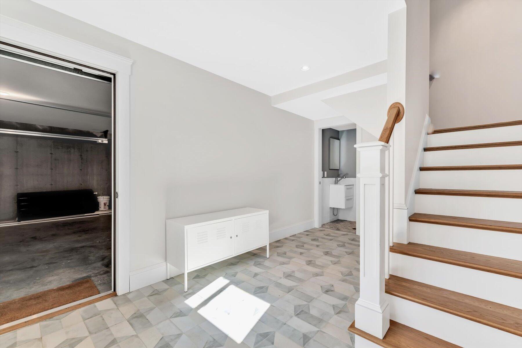 294 Bradford Street Provincetown MA 02657