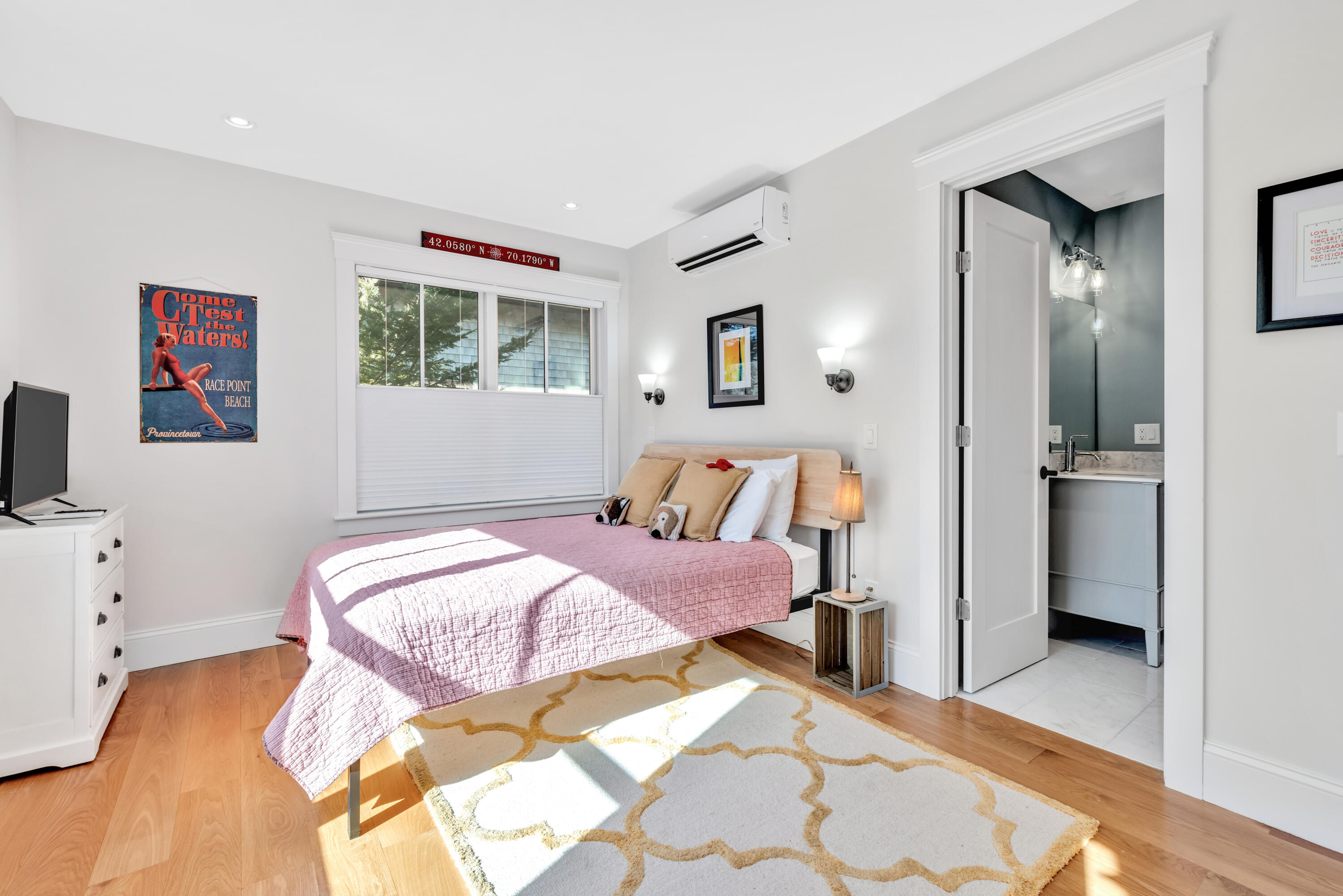 294 Bradford Street Provincetown MA 02657