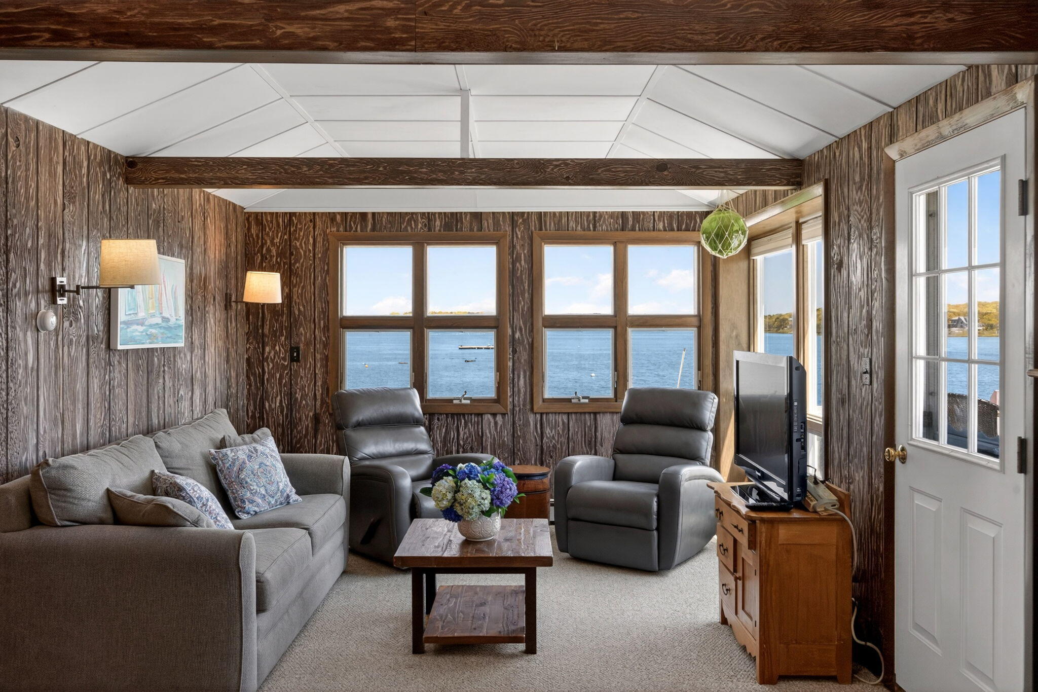 11 Clamshell Lane Mashpee MA 02649
