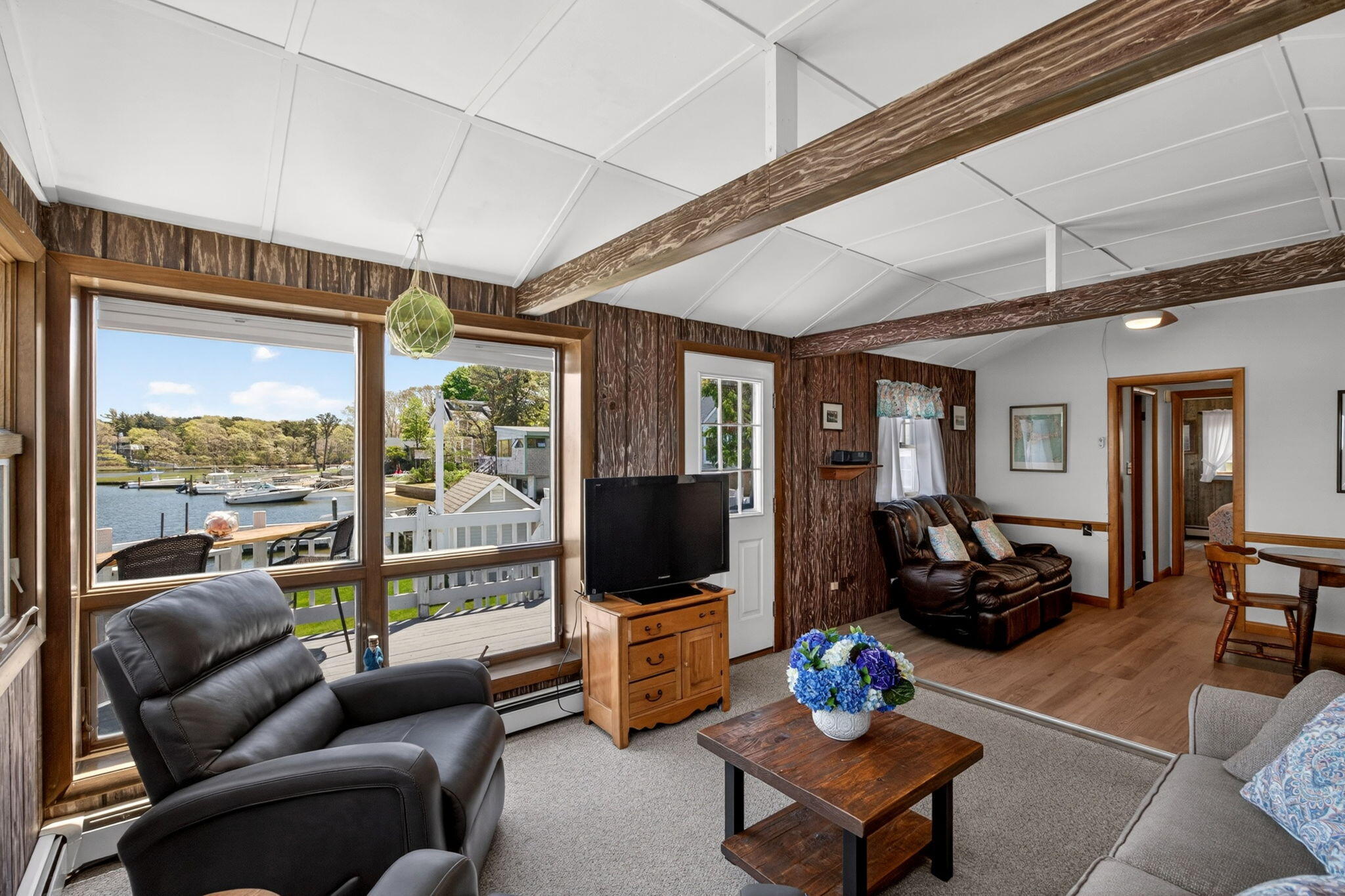 11 Clamshell Lane Mashpee MA 02649