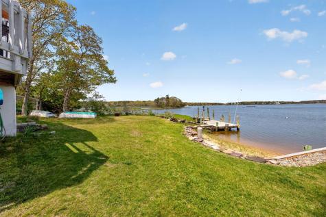 11 Clamshell Lane Mashpee MA 02649