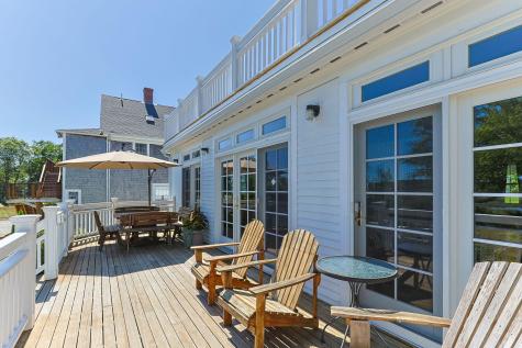 161 Commercial Street Wellfleet MA 02667