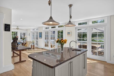 161 Commercial Street Wellfleet MA 02667