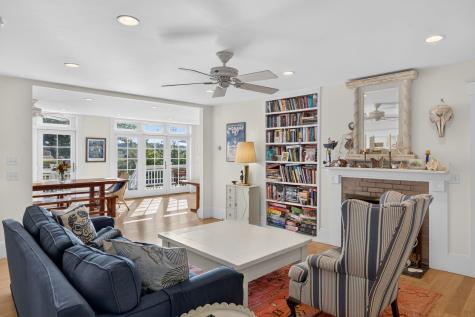 161 Commercial Street Wellfleet MA 02667