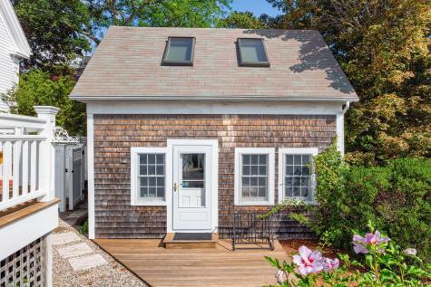 161 Commercial Street Wellfleet MA 02667