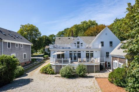 161 Commercial Street Wellfleet MA 02667