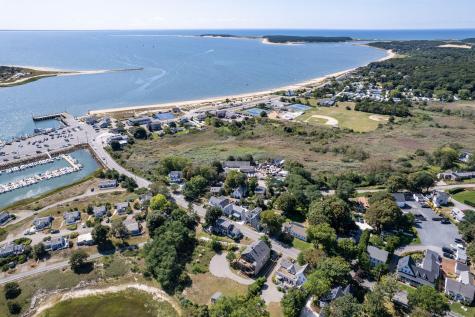 161 Commercial Street Wellfleet MA 02667