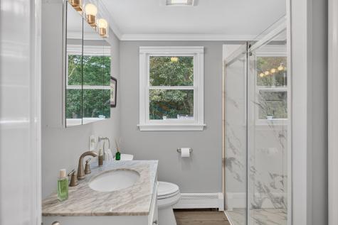 25 Marthas Lane MA 02645