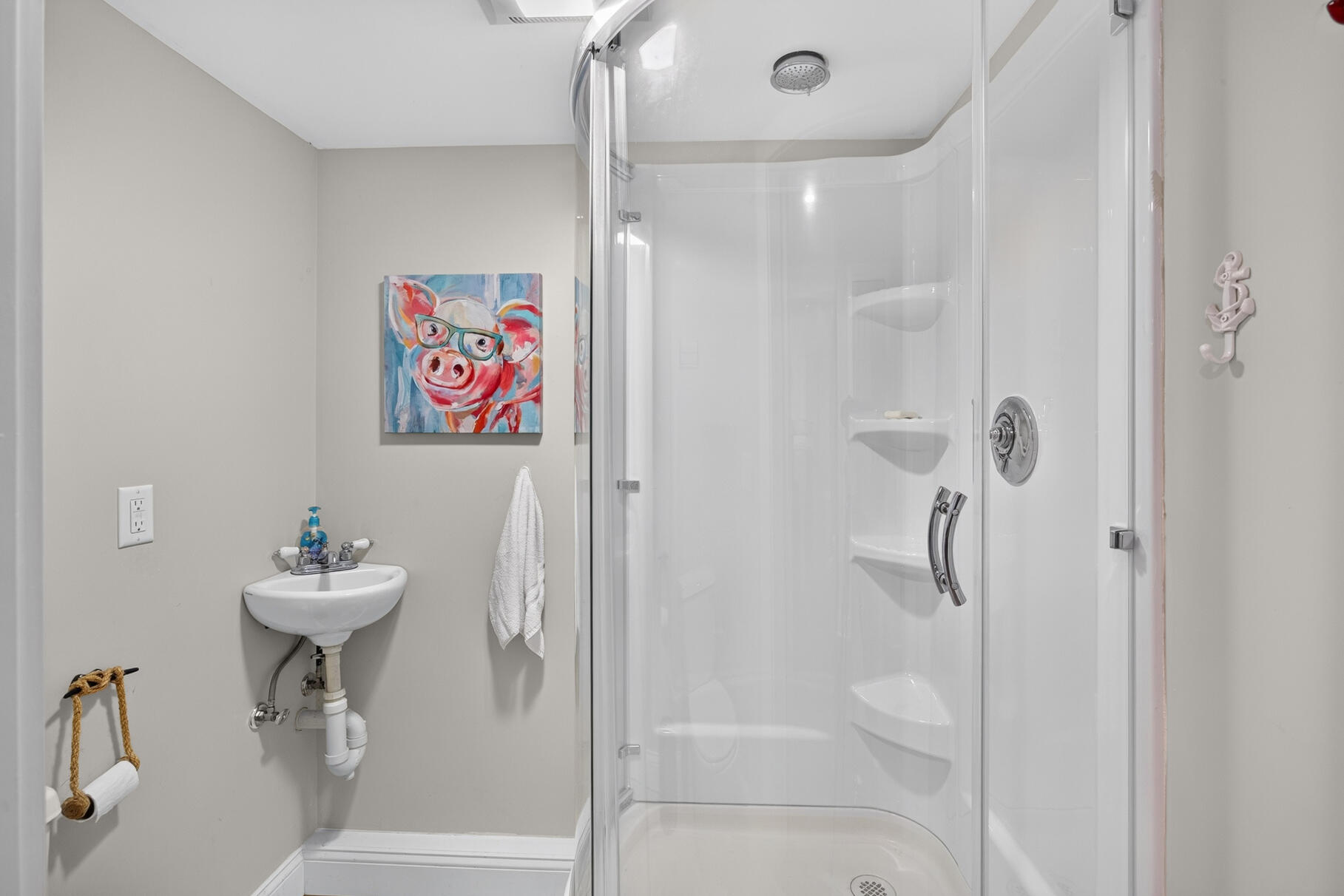 25 Marthas Lane Harwich MA 02645
