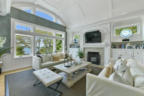 5 Bare Cove Lane Hingham MA 02043