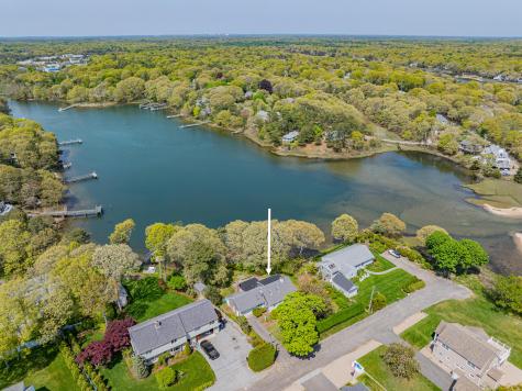 56 English Street Falmouth MA 02536