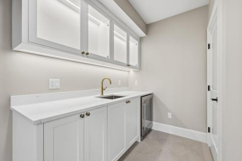 83 Old Mail Road Chatham MA 02650