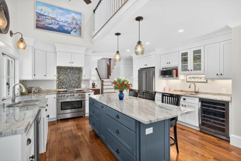 105 Bay Road Barnstable MA 02635
