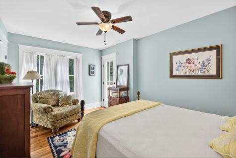 105 Bay Road Barnstable MA 02635