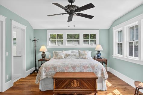 105 Bay Road Barnstable MA 02635