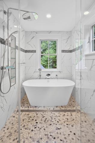 105 Bay Road Barnstable MA 02635