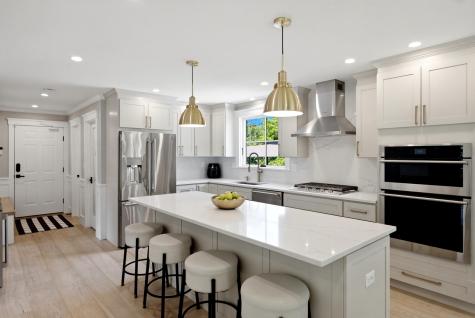 635 Santuit Newtown Road MA 02648