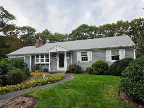26 Prudence Lane Cotuit MA 02635