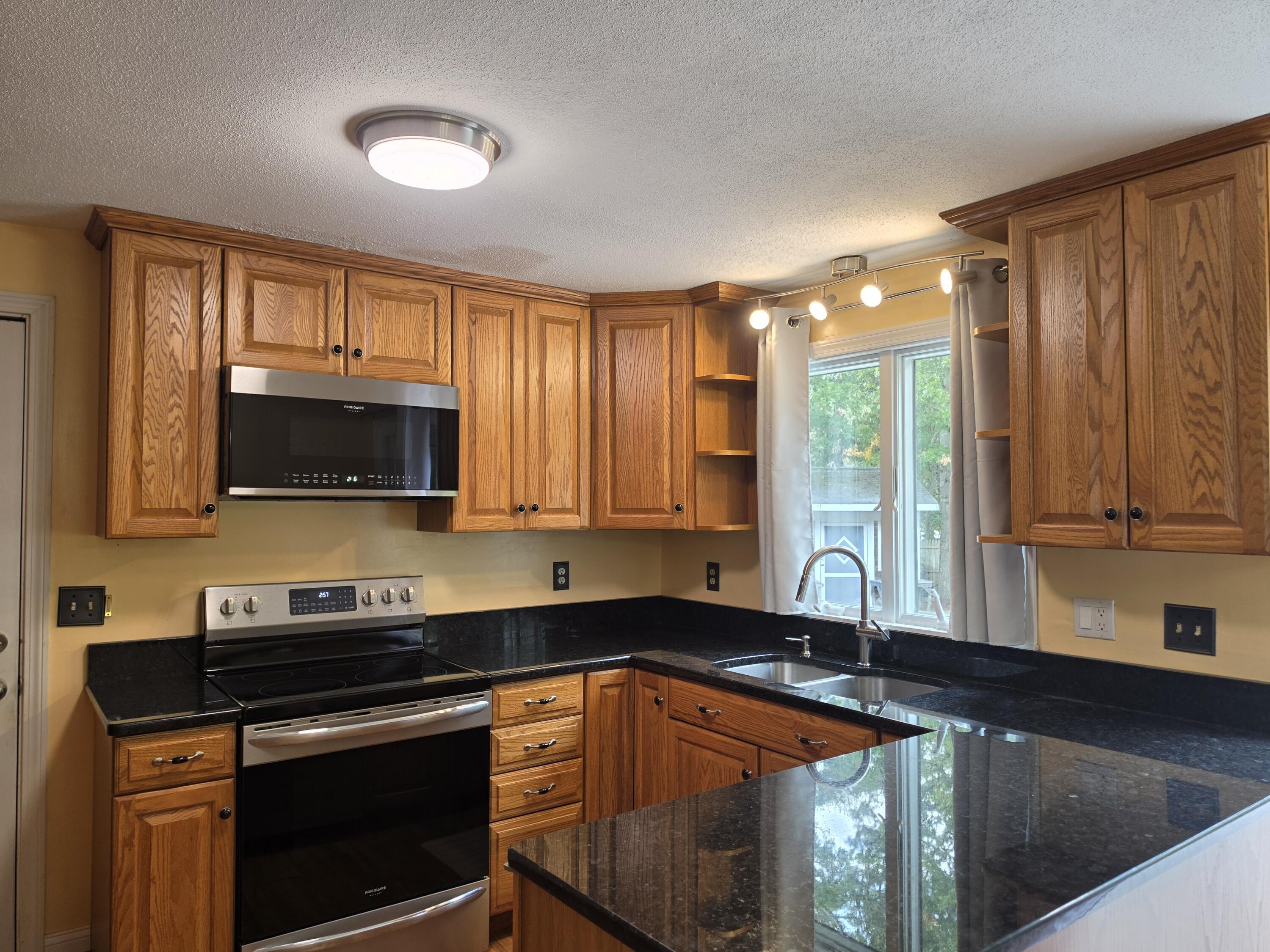 26 Prudence Lane Cotuit MA 02635