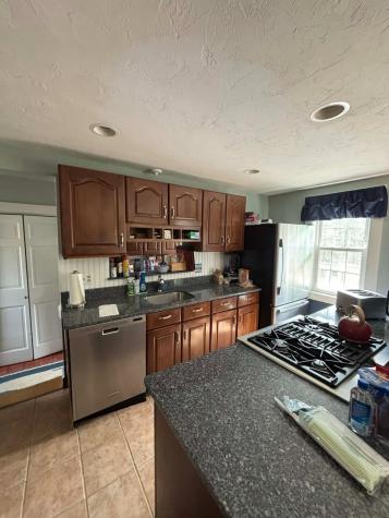 18 Lakeview Drive Sandwich MA 02563