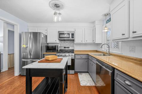 1 Outward Reach Yarmouth MA 02675