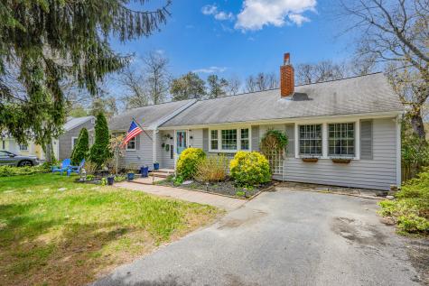 1 Outward Reach Yarmouth MA 02675