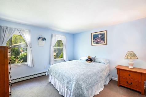 20 Old Kenyon Road Falmouth MA 02536